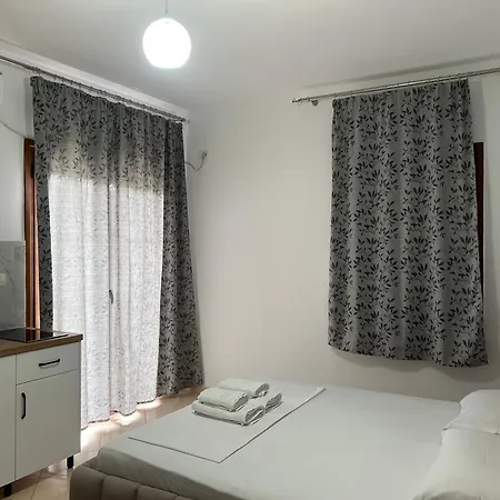 Guesthouse Mance Ksamil Exterior photo